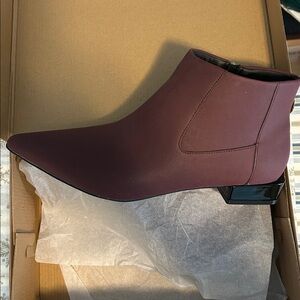 Vivienne Hu New York Leather Chelsea Boots